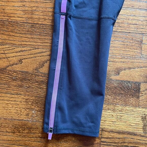Fabletics Gray and Purple Crop Leggings - Picture 2 of 7